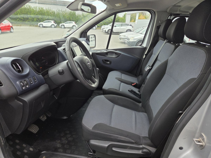 Photo 9 de l'offre de Opel Vivaro (2) 1.6 CDTI 125 ECO S/S 2.9 L2H1 COMBI + à 16990€ chez Carlyss automobiles Vitré