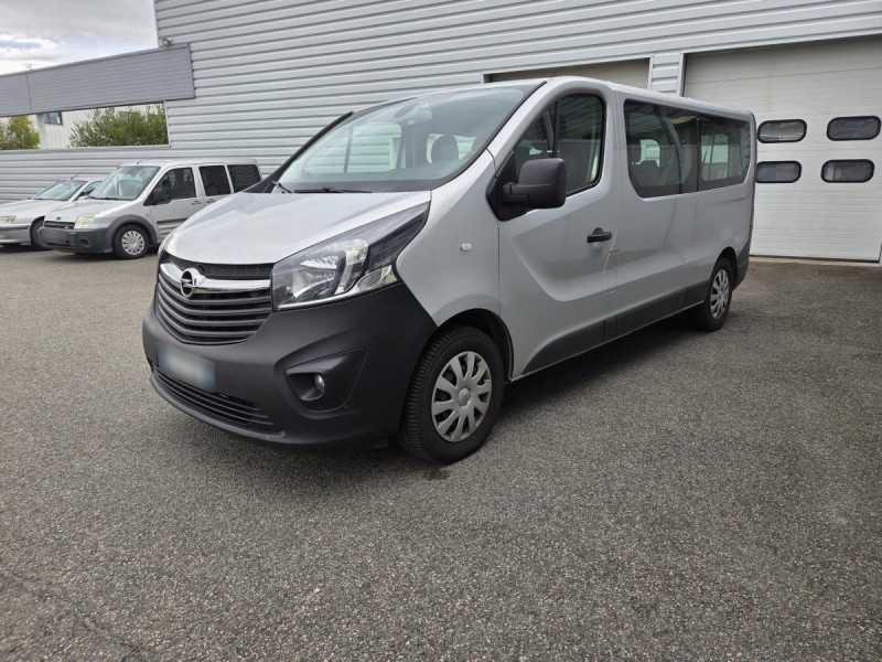 Photo 3 de l'offre de Opel Vivaro (2) 1.6 CDTI 125 ECO S/S 2.9 L2H1 COMBI + à 16990€ chez Carlyss automobiles Vitré