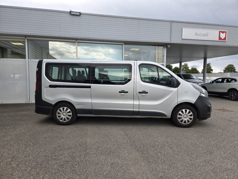 Photo 5 de l'offre de Opel Vivaro (2) 1.6 CDTI 125 ECO S/S 2.9 L2H1 COMBI + à 16990€ chez Carlyss automobiles Vitré