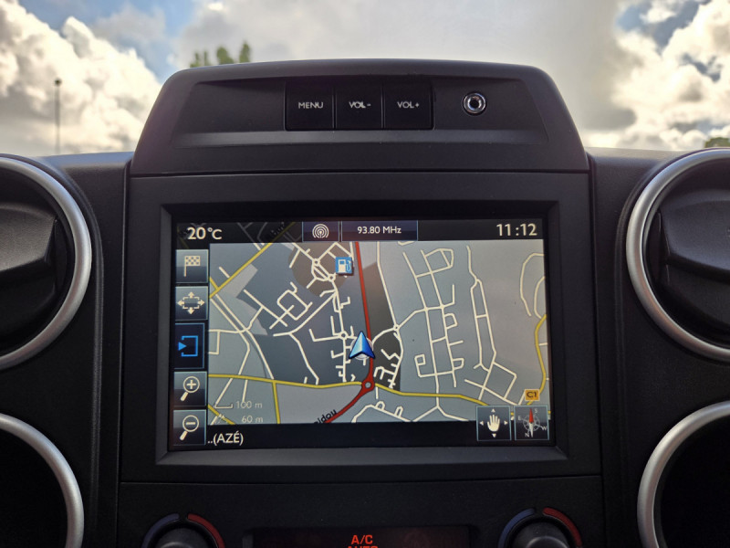 Photo 8 de l'offre de Peugeot Partner Tepee (2) 1.6 BlueHDi 120 S&S Outdoor à 15490€ chez Carlyss automobiles Vitré