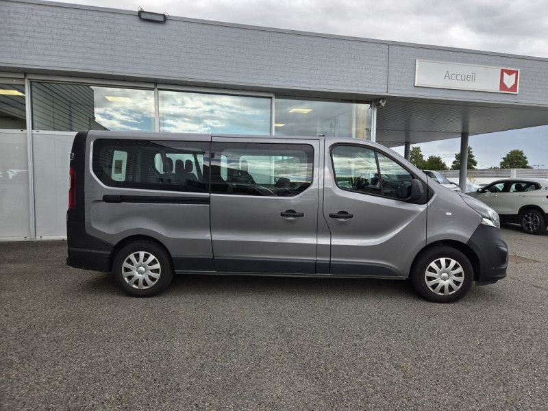 Photo 3 de l'offre de Opel Vivaro (2) 1.6 CDTI 125 ECO S/S 2.9 L2H1 COMBI + à 17490€ chez Carlyss automobiles Vitré