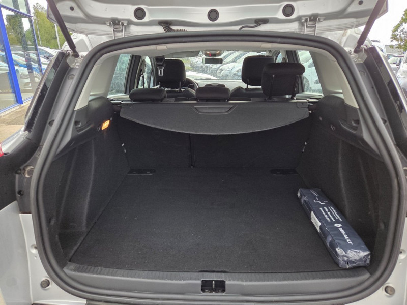 Photo 16 de l'offre de Renault Clio Estate (4) Business dCi 90 - 18 à 11990€ chez Carlyss automobiles Vitré