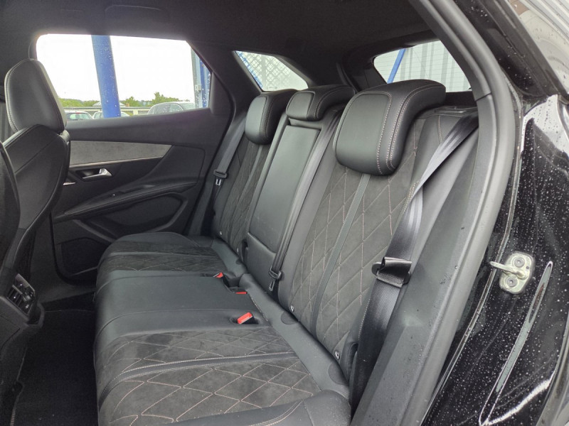 Photo 7 de l'offre de PEUGEOT 3008 (2) BlueHDi 180 S&S EAT8 GT à 23790€ chez Carlyss automobiles Vitré