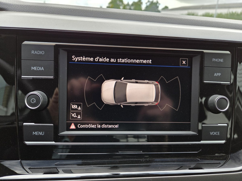 Photo 13 de l'offre de Volkswagen Polo (6) 1.6 TDI 95 Confortline à 14990€ chez Carlyss automobiles Vitré