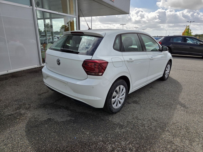 Photo 2 de l'offre de Volkswagen Polo (6) 1.6 TDI 95 Confortline à 14990€ chez Carlyss automobiles Vitré