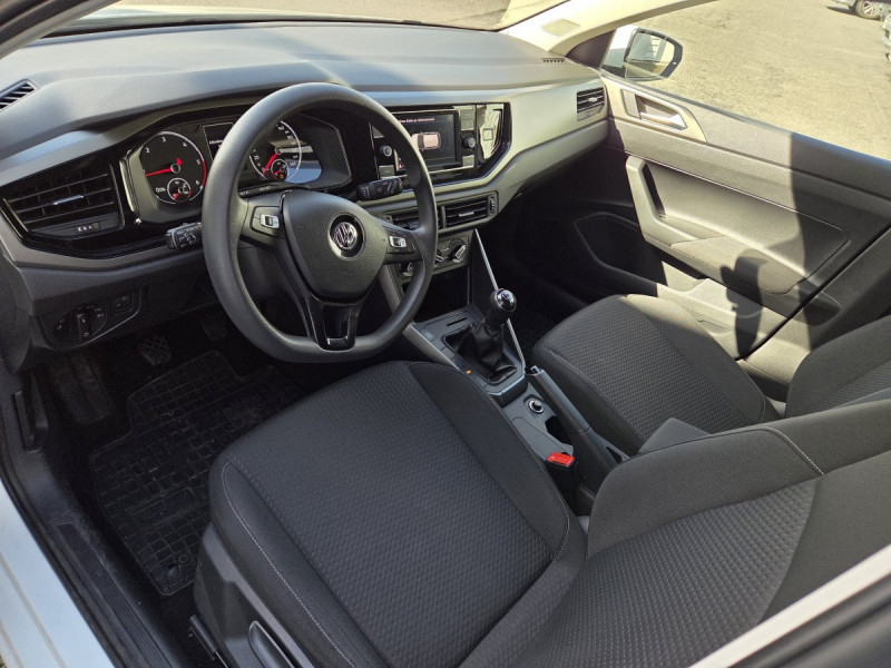 Photo 7 de l'offre de Volkswagen Polo (6) 1.6 TDI 95 Confortline à 13990€ chez Carlyss automobiles Vitré