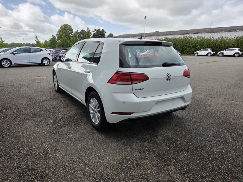 Photo 4 de l'offre de VOLKSWAGEN Golf (7) 1.6 TDI 115 BVM5 Trendline à 16490€ chez Carlyss automobiles Vitré