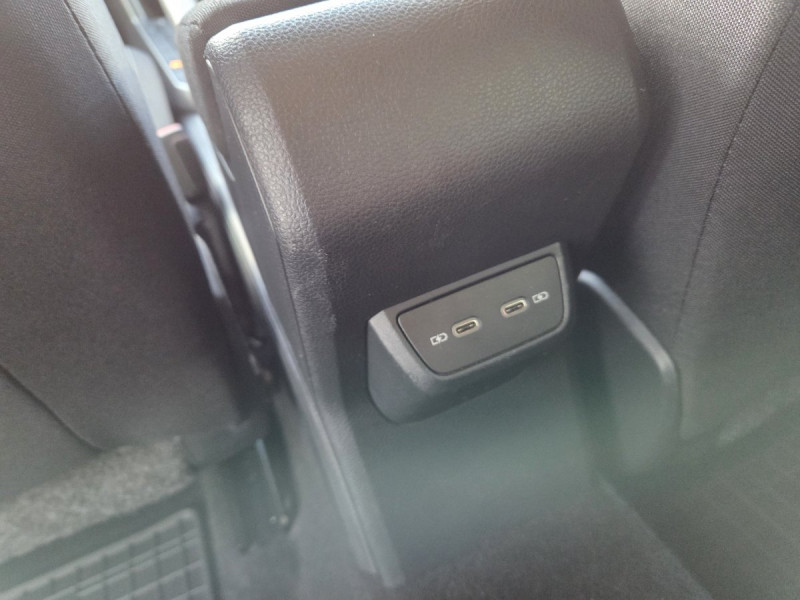 Photo 15 de l'offre de Volkswagen Polo (6) 1.6 TDI 95 Confortline à 13990€ chez Carlyss automobiles Vitré