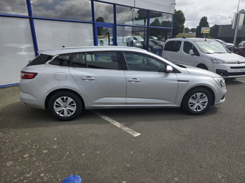 Photo 3 de l'offre de Renault Mégane Estate (4) Business TCe 140 FAP à 13490€ chez Carlyss automobiles Vitré