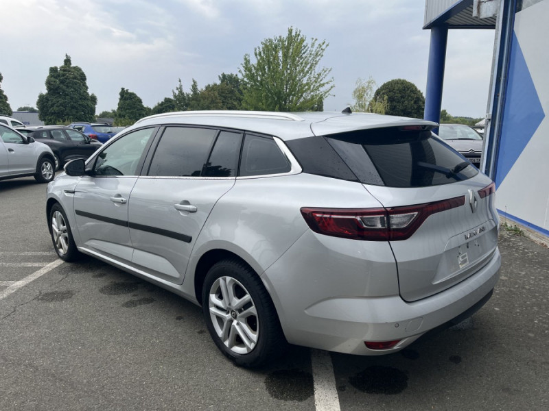 Photo 3 de l'offre de Renault Mégane Estate (4) Zen Energy dCi 130 à 13790€ chez Carlyss automobiles Vitré