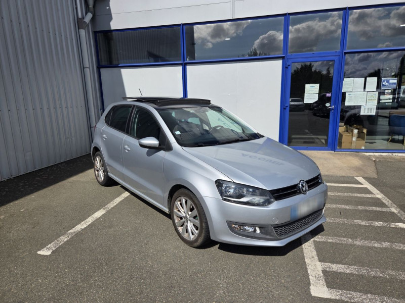 Photo 1 de l'offre de Volkswagen Polo (5) 1.6 TDI 90 CR FAP Confortline à 6990€ chez Carlyss automobiles Vitré