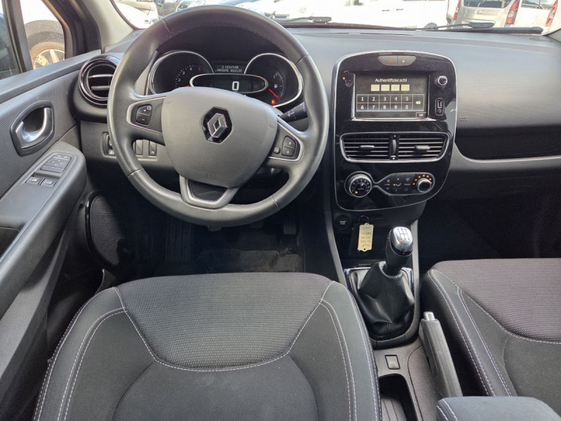 Photo 4 de l'offre de Renault Clio Estate (4) Business dCi 90 à 10490€ chez Carlyss automobiles Vitré