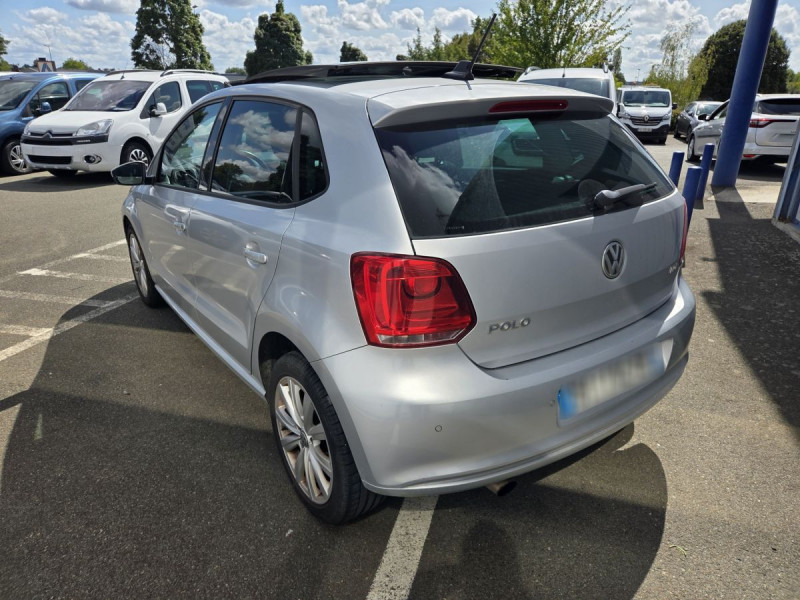 Photo 3 de l'offre de Volkswagen Polo (5) 1.6 TDI 90 CR FAP Confortline à 6990€ chez Carlyss automobiles Vitré