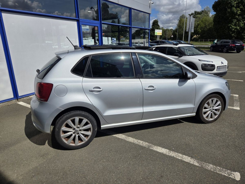 Photo 4 de l'offre de Volkswagen Polo (5) 1.6 TDI 90 CR FAP Confortline à 6990€ chez Carlyss automobiles Vitré
