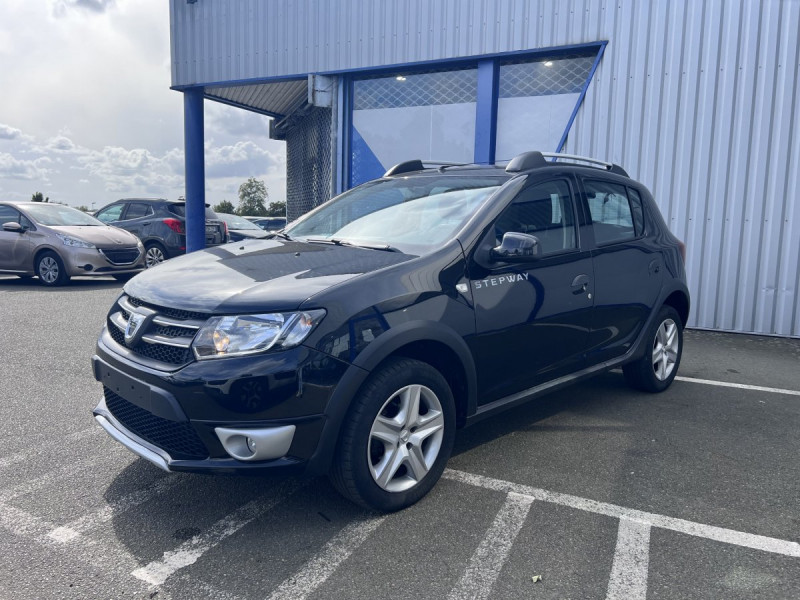 Photo 2 de l'offre de Dacia Sandero (2) Urban Stepway TCe 90 E6 à 8990€ chez Carlyss automobiles Vitré