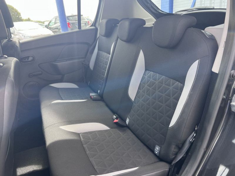 Photo 6 de l'offre de Dacia Sandero (2) Urban Stepway TCe 90 E6 à 8990€ chez Carlyss automobiles Vitré