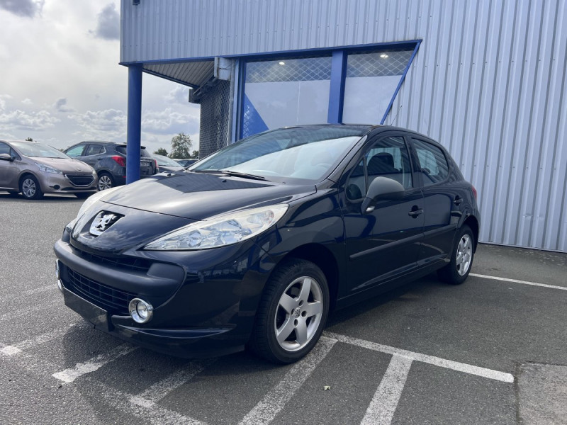 Photo 2 de l'offre de PEUGEOT 207 URBAN 1.4 E à 6290€ chez Carlyss automobiles Vitré