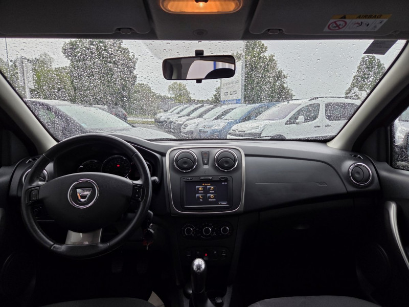 Photo 5 de l'offre de Dacia Sandero (2) Stepway Prestige TCe 90 à 8490€ chez Carlyss automobiles Vitré