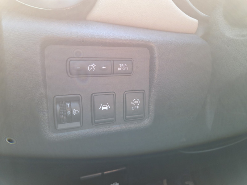 Photo 17 de l'offre de Nissan Micra (5) IG-T 92 Business Edition à 12990€ chez Carlyss automobiles Vitré