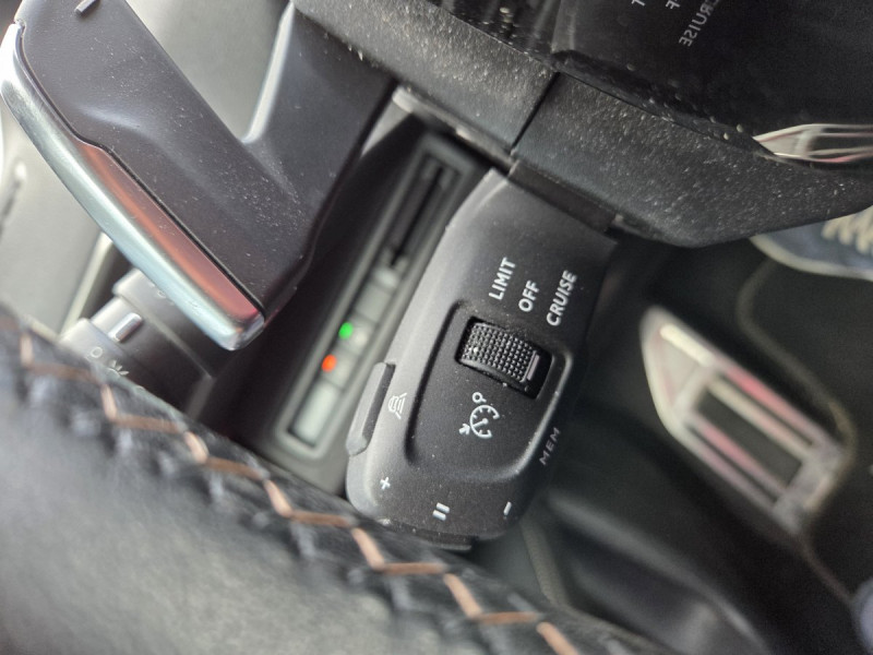 Photo 21 de l'offre de PEUGEOT 5008 (2) BlueHDi 130 S&S EAT8 GT à 22490€ chez Carlyss automobiles Vitré