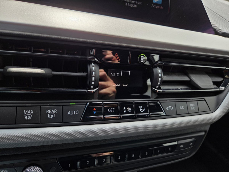 Photo 18 de l'offre de Bmw Série 1 (3) 116d DKG7 Business Design à 22990€ chez Carlyss automobiles Vitré