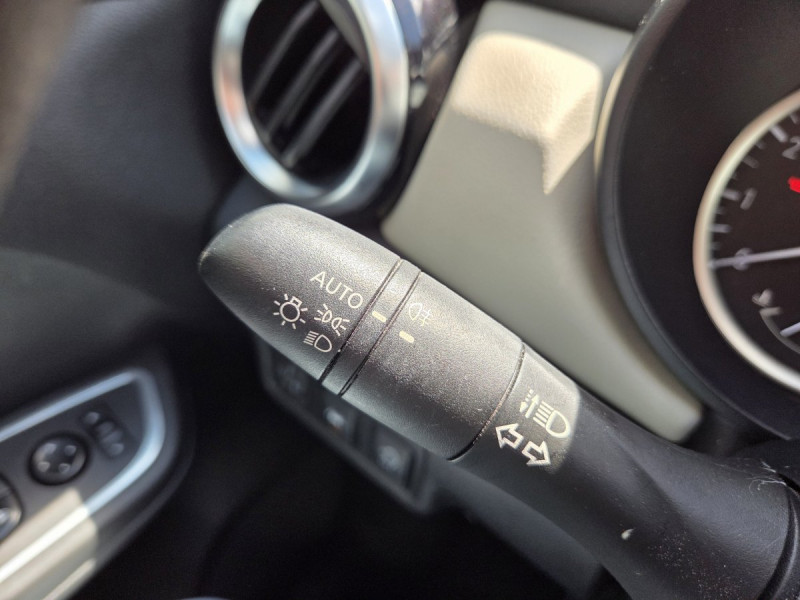 Photo 16 de l'offre de Nissan Micra (5) IG-T 92 Business Edition à 12990€ chez Carlyss automobiles Vitré