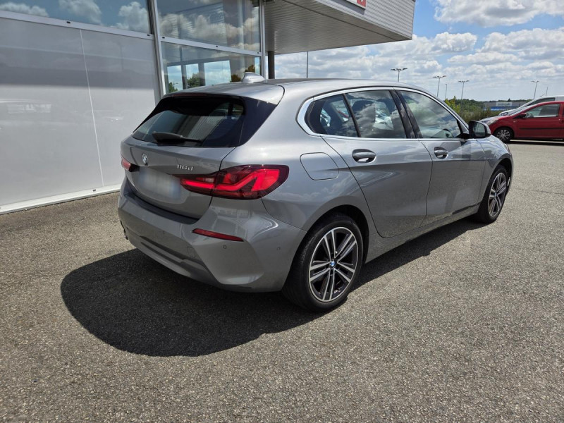Photo 3 de l'offre de Bmw Série 1 (3) 116d DKG7 Business Design à 22990€ chez Carlyss automobiles Vitré
