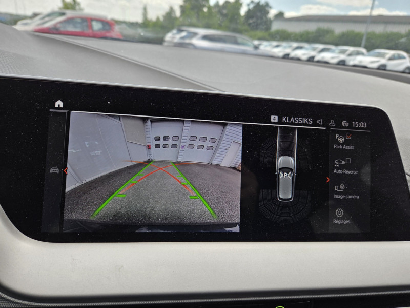 Photo 13 de l'offre de Bmw Série 1 (3) 118i DKG7 Business Design à 25990€ chez Carlyss automobiles Vitré