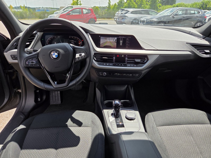 Photo 10 de l'offre de Bmw Série 1 (3) 116d DKG7 Business Design à 22990€ chez Carlyss automobiles Vitré