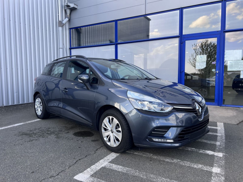 Photo 1 de l'offre de Renault Clio Estate (4) Business Energy dCi 90 82g à 12290€ chez Carlyss automobiles Vitré