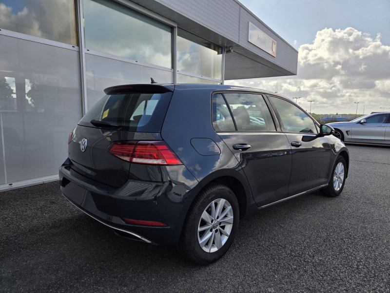 Photo 4 de l'offre de VOLKSWAGEN Golf (7) 1.6 TDI 115 BVM5 Trendline à 17490€ chez Carlyss automobiles Vitré