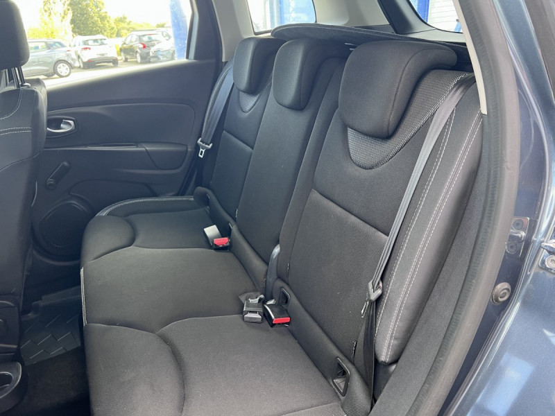 Photo 6 de l'offre de Renault Clio Estate (4) Business dCi 90 à 10490€ chez Carlyss automobiles Vitré