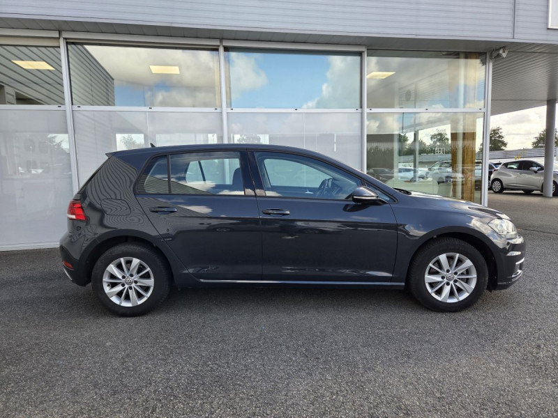 Photo 3 de l'offre de VOLKSWAGEN Golf (7) 1.6 TDI 115 BVM5 Trendline à 17490€ chez Carlyss automobiles Vitré