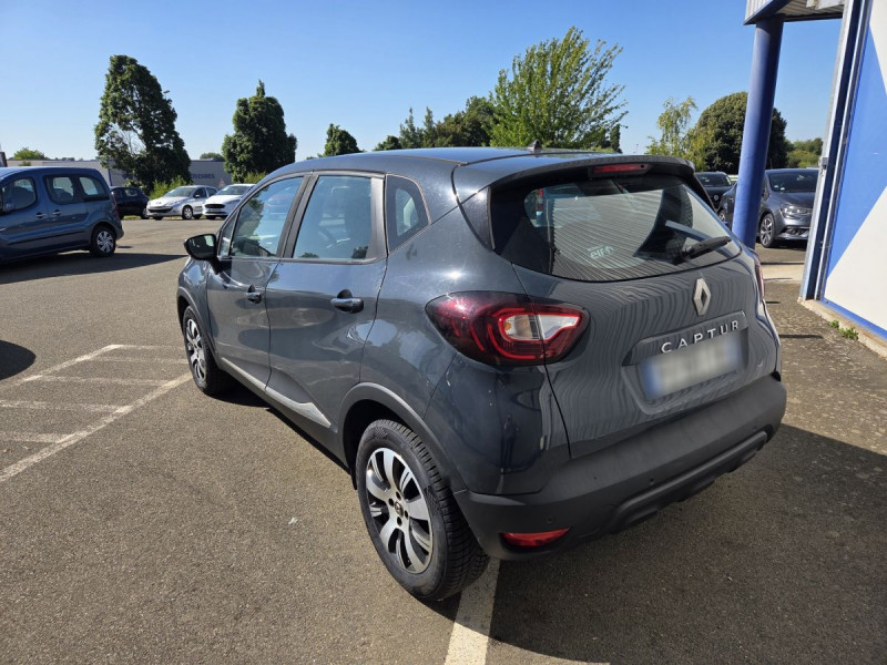 Photo 3 de l'offre de RENAULT Captur Business dCi 90 à 10490€ chez Carlyss automobiles Vitré