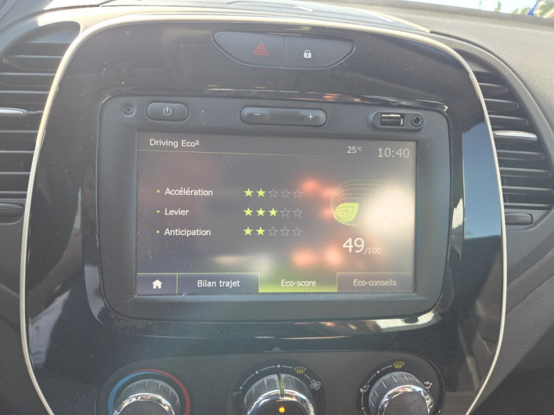 Photo 14 de l'offre de RENAULT Captur Business dCi 90 à 10490€ chez Carlyss automobiles Vitré