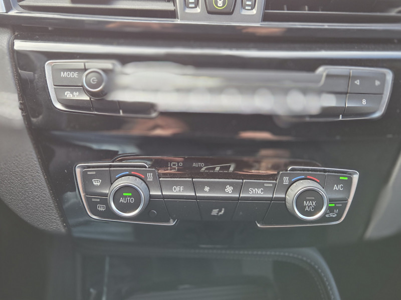 Photo 15 de l'offre de BMW X2 sDrive18i Lounge DKG7 à 25990€ chez Carlyss automobiles Vitré