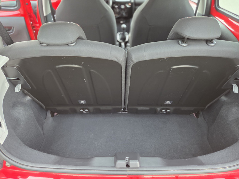 Photo 8 de l'offre de Citroën C1 (2) VTi 72 S&S BVM Feel à 9490€ chez Carlyss automobiles Vitré