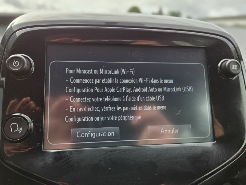 Photo 12 de l'offre de Citroën C1 (2) VTi 72 S&S BVM Feel à 9490€ chez Carlyss automobiles Vitré
