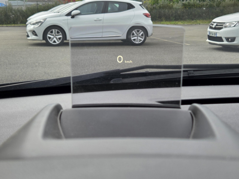 Photo 16 de l'offre de PEUGEOT 3008 1.6 HDI 115 Féline à 11490€ chez Carlyss automobiles Vitré