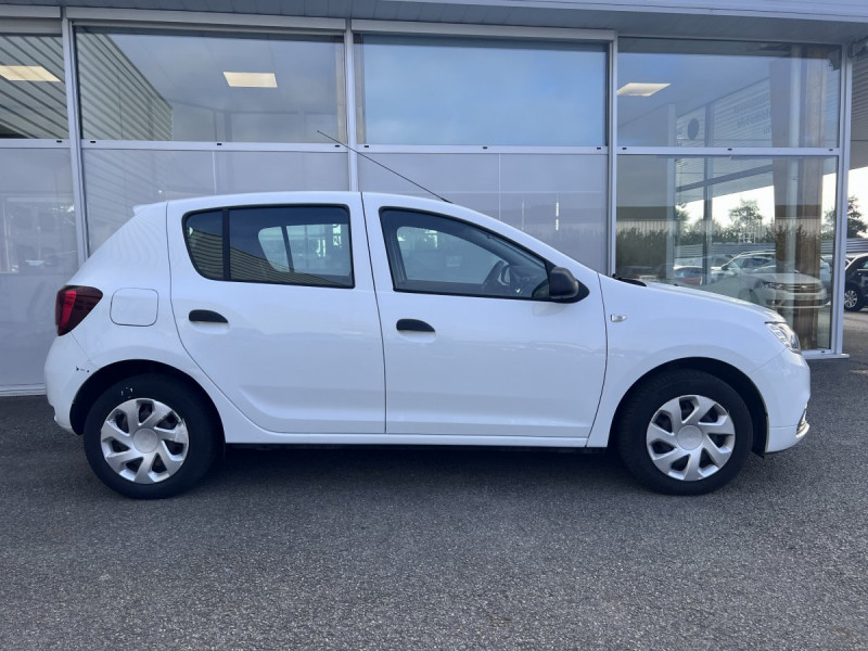 Photo 3 de l'offre de Dacia Sandero (2) Essentiel Blue dCi 75 -20 à 9990€ chez Carlyss automobiles Vitré