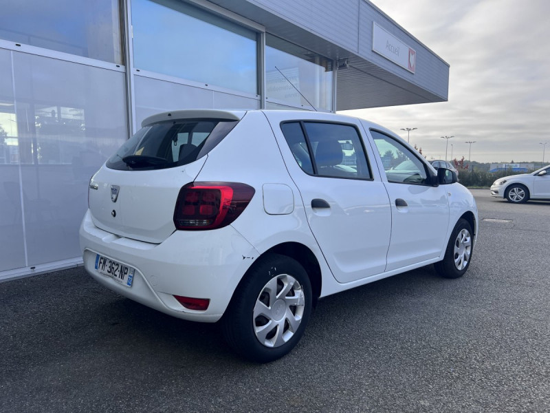 Photo 4 de l'offre de Dacia Sandero (2) Essentiel Blue dCi 75 -20 à 9990€ chez Carlyss automobiles Vitré