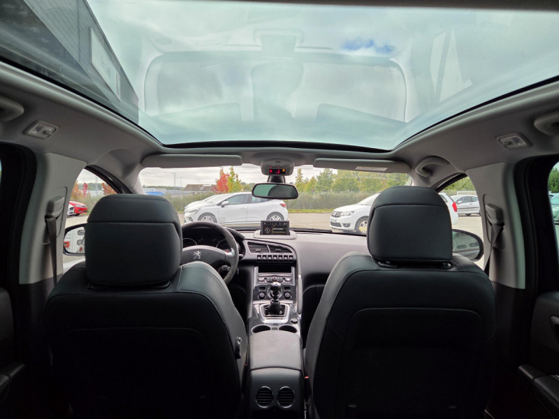 Photo 8 de l'offre de PEUGEOT 3008 1.6 HDI 115 Féline à 11490€ chez Carlyss automobiles Vitré