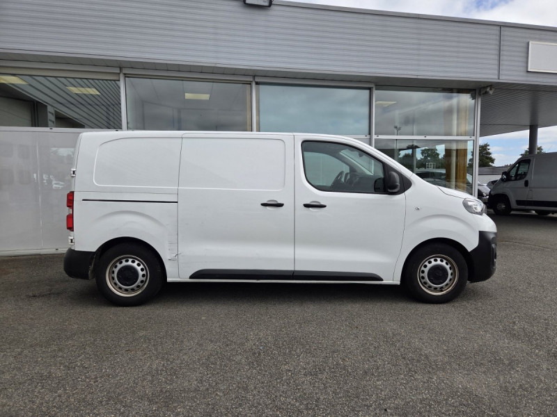 Photo 3 de l'offre de Peugeot Expert (3) 17492 euros HT 2.0 BHDI 145 S&S TAILLE M à 20990€ chez Carlyss automobiles Vitré