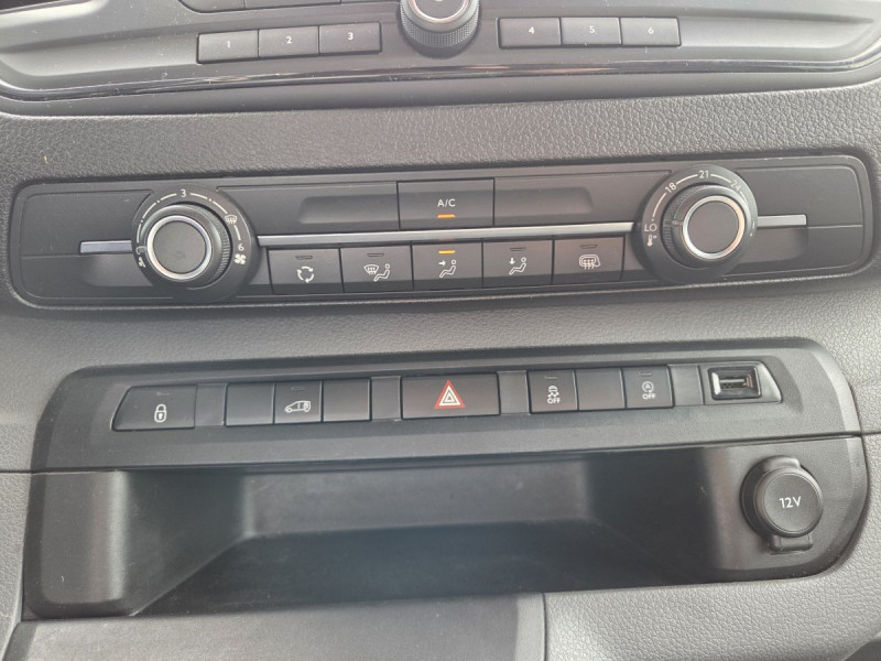 Photo 8 de l'offre de Peugeot Expert (3) 17492 euros HT 2.0 BHDI 145 S&S TAILLE M à 20990€ chez Carlyss automobiles Vitré