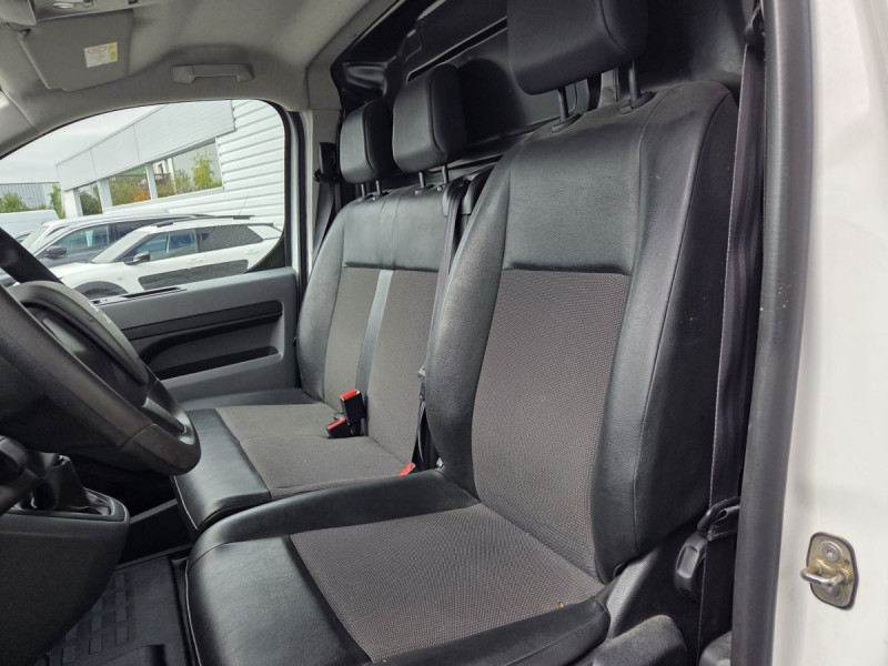 Photo 6 de l'offre de Peugeot Expert (3) 17492 euros HT 2.0 BHDI 145 S&S TAILLE M à 20990€ chez Carlyss automobiles Vitré