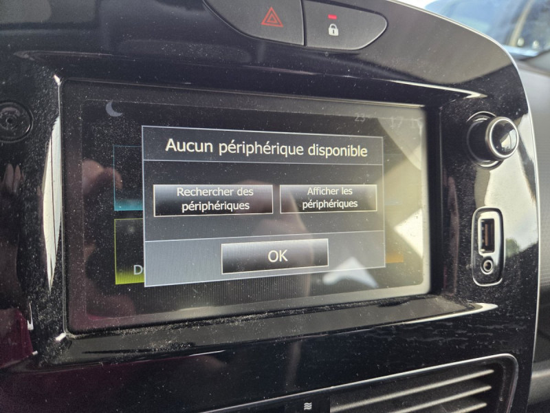 Photo 10 de l'offre de Renault Clio Estate (4) Business dCi 90 à 11990€ chez Carlyss automobiles Vitré