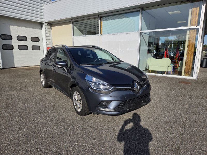 Photo 1 de l'offre de Renault Clio Estate (4) Business dCi 90 à 11990€ chez Carlyss automobiles Vitré