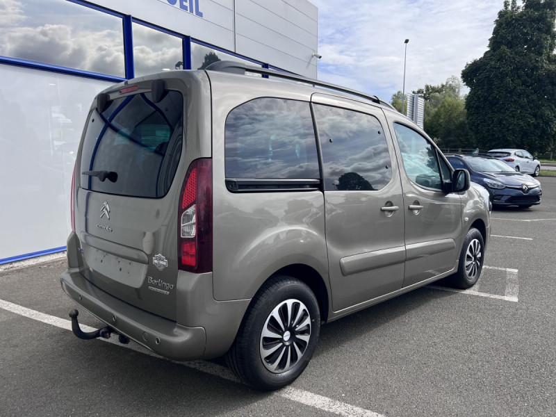 Photo 4 de l'offre de Citroën Berlingo Multispace (2) BlueHDi 120 S&S BVM6 Shine 7 places à 14790€ chez Carlyss automobiles Vitré