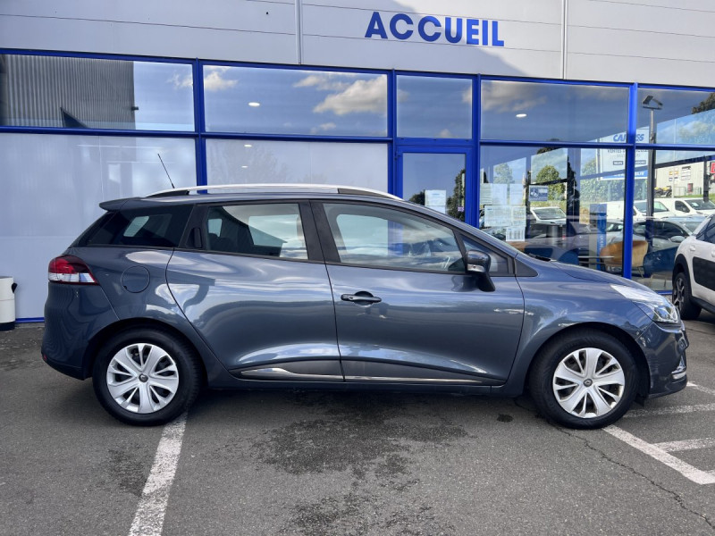 Photo 3 de l'offre de Renault Clio Estate (4) Business dCi 90 à 10490€ chez Carlyss automobiles Vitré