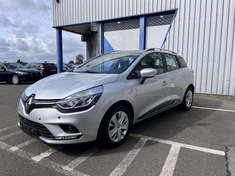 Photo 2 de l'offre de Renault Clio Estate (4) Business dCi 90 - 18 à 10990€ chez Carlyss automobiles Vitré